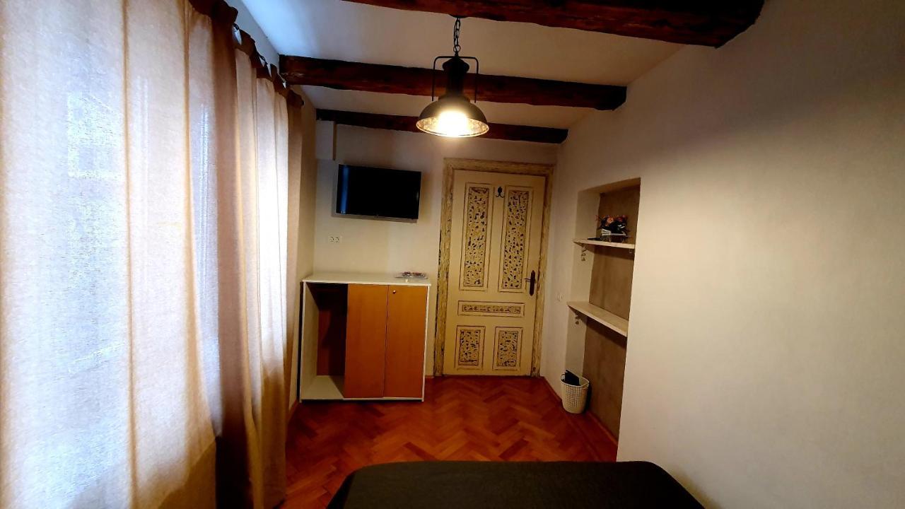 Nomad Apartment Braszów Zewnętrze zdjęcie